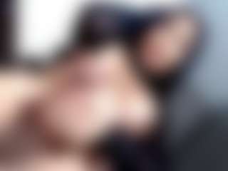 real24cmselfsuckpvt's Live Sex Cam Show
