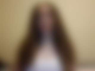Live cam show with HintOfHoneyy - Brown Hair on CamwithHer