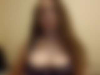 Live cam show with HintOfHoneyy - BBW Amateur on Camsoda