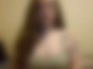 Live cam show with HintOfHoneyy - Brown Hair Toys on Streamer API