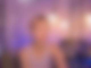 Live cam show with AlysiaSun - Blue Eyes on xheatlive.com