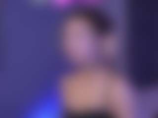 Live cam show with AlysiaSun - Nails on xxxlivecams.org