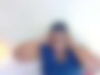 Live cam show with COCK WHISPERER - Black on AdultVida.com