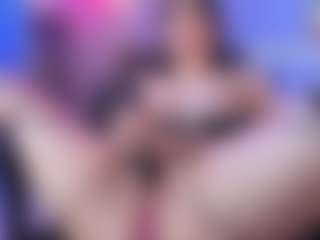 Live cam show with Kim joi - Public on Camsoda