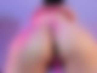 Live cam show with Kim joi - Athletic on CamwithHer