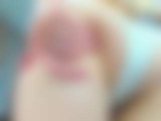 Live cam show with Donna - Petite on Uber Horny