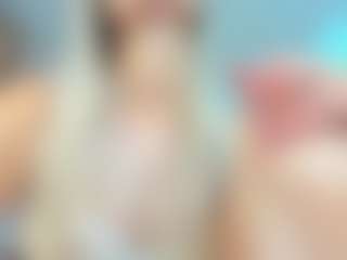 Live cam show with Donna - Blonde Hair on TeamSkeetLive