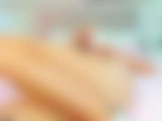 Live cam show with Donna - Cute on crypto-cams