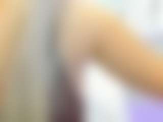 Live cam show with Donna - Spank Blonde Hair on livesuperchat.net