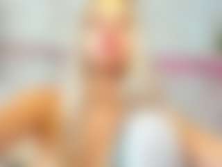 Live cam show with Donna - Small Tits on liverealitysex.com
