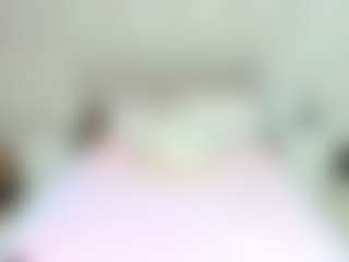 Live cam show with Donna - Skinny on livesexfox.com