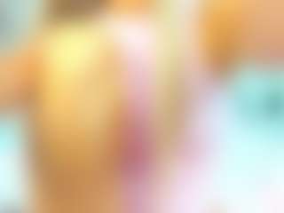 Live cam show with Donna - Shaved Pussy on xfollow cams