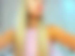 Live cam show with Donna - Cute on googirlz