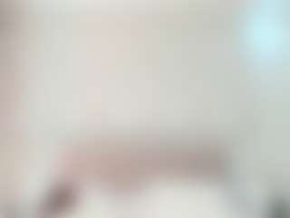Live cam show with Donna - Blonde Hair Petite on LiveSexCams6