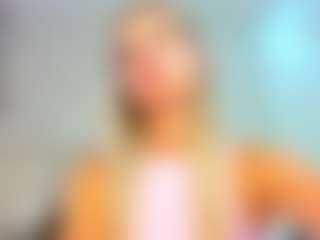 Live cam show with Donna - Blonde Hair Petite on Pornisteam.com