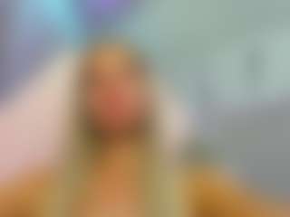 Live cam show with Donna - Shaved on Camsoda