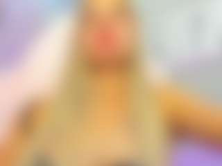 Live cam show with Donna - Blonde Hair on Camsoda