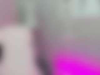 Live cam show with Donna - Fuck on Camsoda