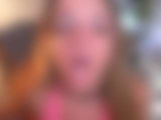 Live cam show with MagneticAmy - Middle Aged on Hubzter Live