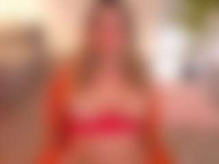 Live cam show with MagneticAmy - Gamer Athletic on Camsoda