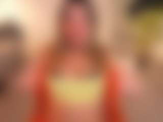 Live cam show with MagneticAmy - Blonde Hair Middle Aged on Mixed Magazine Live