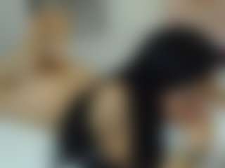 Live cam show with emmma-1 - Middle Aged on CamwithHer