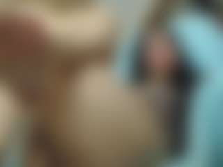 Live cam show with emmma-1 - Middle Aged on milfzrlive.com | colombia