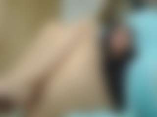 emmma-1 MILF webcam performer live streaming