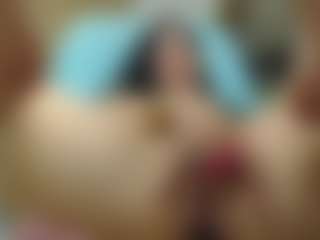 emmma-1 MILF webcam performer live streaming