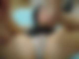 emmma-1's Live Sex Cam Show