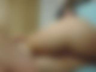 emmma-1's Live Sex Cam Show