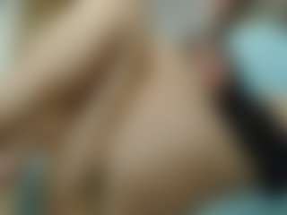 Live cam show with emmma-1 - Average on xfollow cams