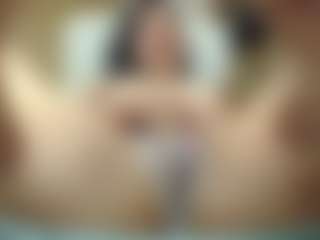 emmma-1's Live Sex Cam Show