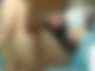 emmma-1 MILF webcam performer live streaming