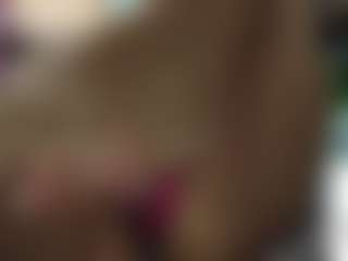 emmma-1's Live Sex Cam Show