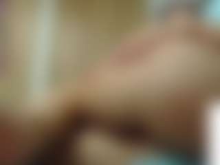 emmma-1's Live Sex Cam Show