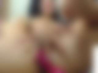emmma-1's Live Sex Cam Show