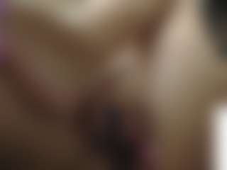 emmma-1's Live Sex Cam Show