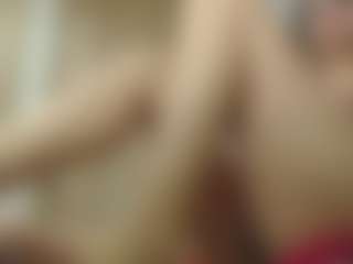 emmma-1's Live Sex Cam Show