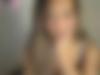 Live cam show with alivys - Spank on Camsoda