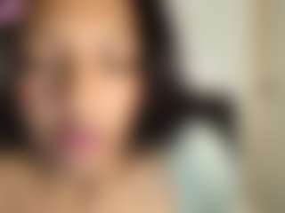 Live cam show with alivys - Ebony HD on Dare Cams