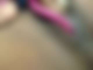 Live cam show with alivys - Thin on Camming Site