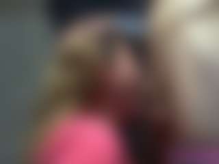 Live cam show with bellansm - Interactivetoy Teen (18+) on Streamer API