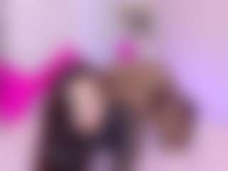 Live cam show with Kai-falcon - Fingering MILF on Camming Site