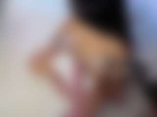 Live cam show with PIA STONE - Brown Eyes on Latina Girls