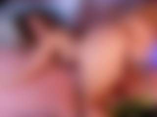 Live cam show with Jess-Lui - Athletic Bedroom on Hubzter Live