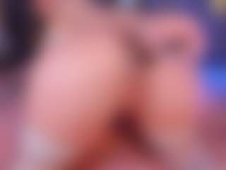 Live cam show with Jess-Lui - Bedroom on camtv