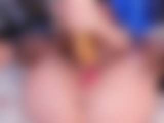Live cam show with Jess-Lui - Athletic Bedroom on CamClone