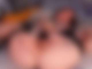 Live cam show with Jess-Lui - Brown Hair Teen (18+) on AdultVida.com