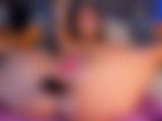 Live cam show with Jess-Lui - Bedroom on sexylive.show